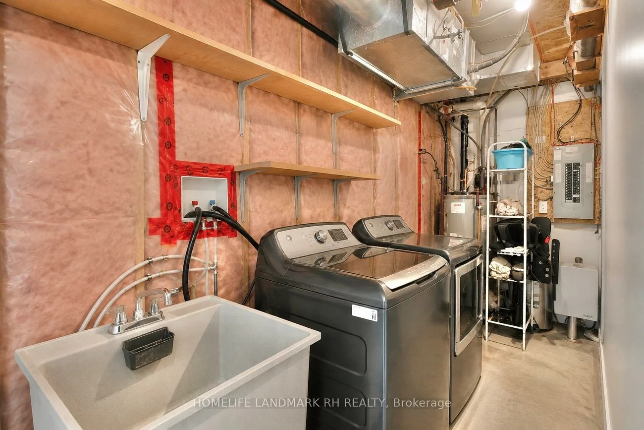 3060, Dewridge, 1000 - BC Bronte Creek, Oakville
