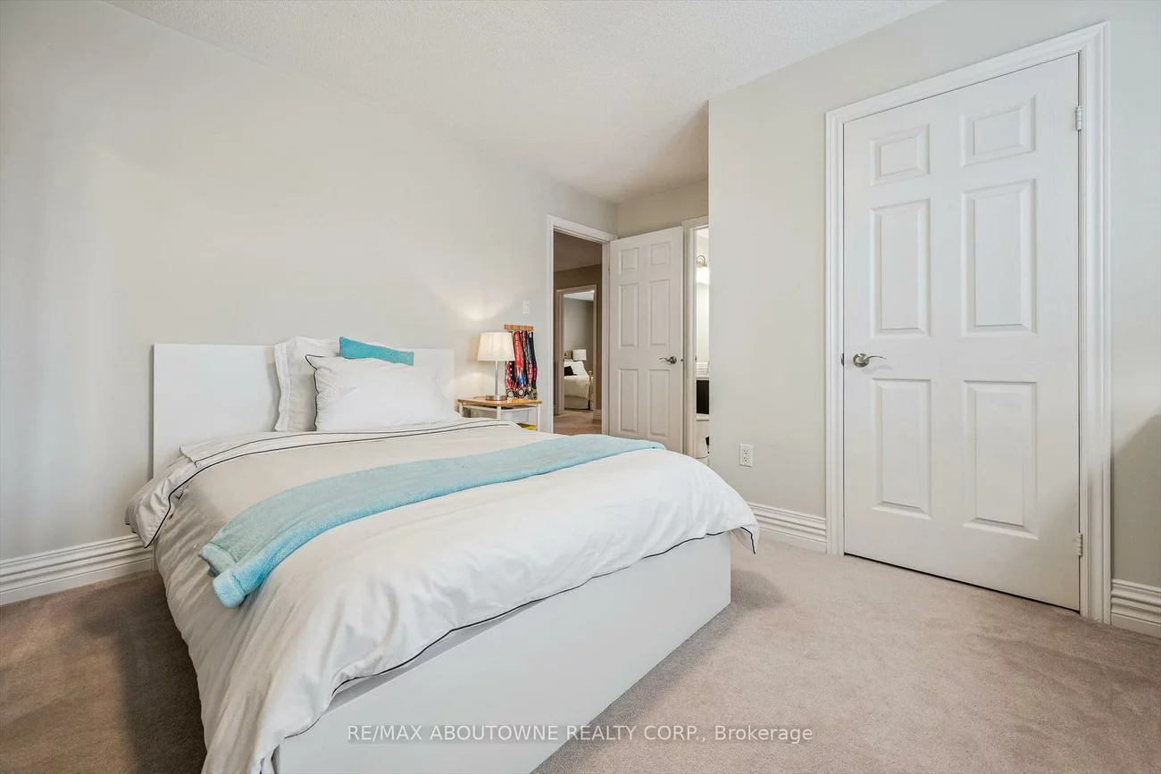 154, Howell, 1015 - RO River Oaks, Oakville