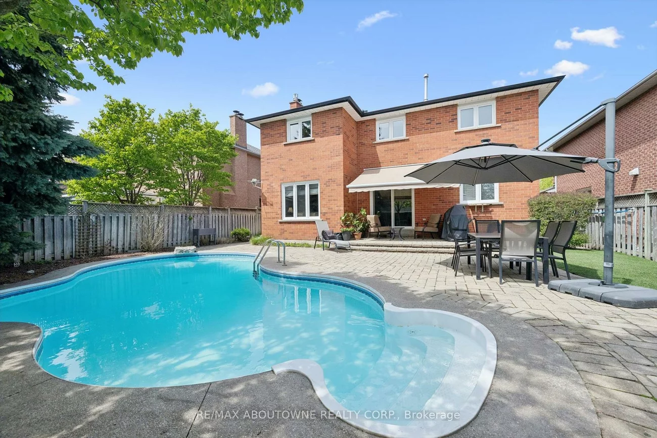 2372, Saugeen, 1015 - RO River Oaks, Oakville