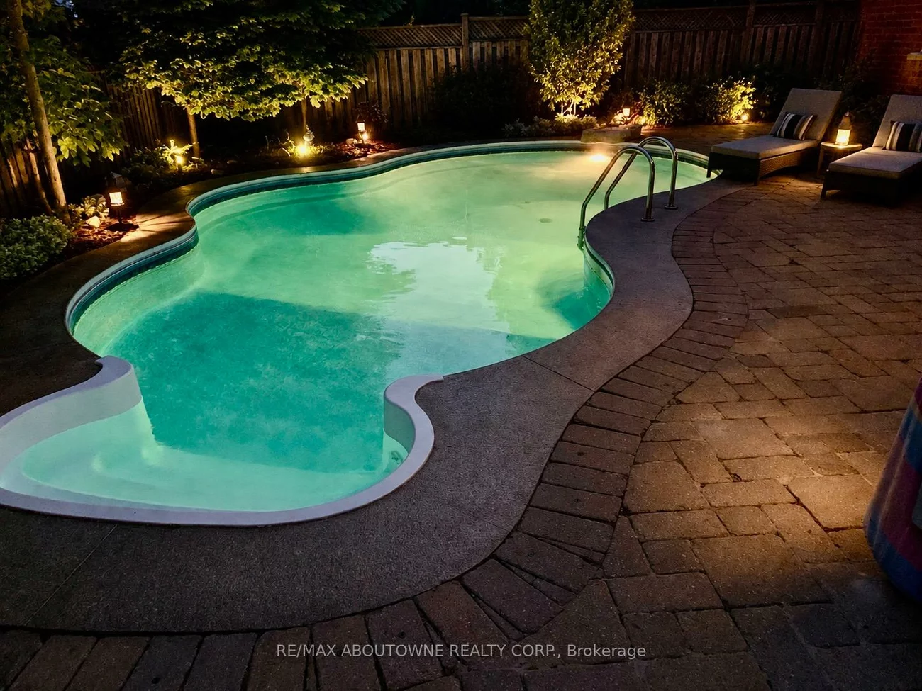 2372, Saugeen, 1015 - RO River Oaks, Oakville