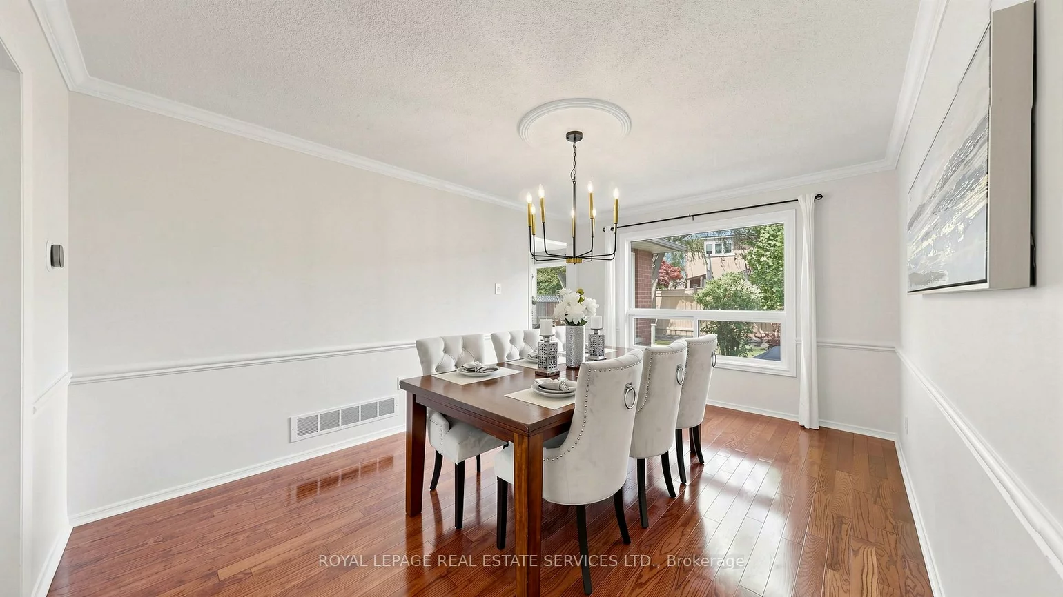 165, Warner, 1001 - BR Bronte, Oakville