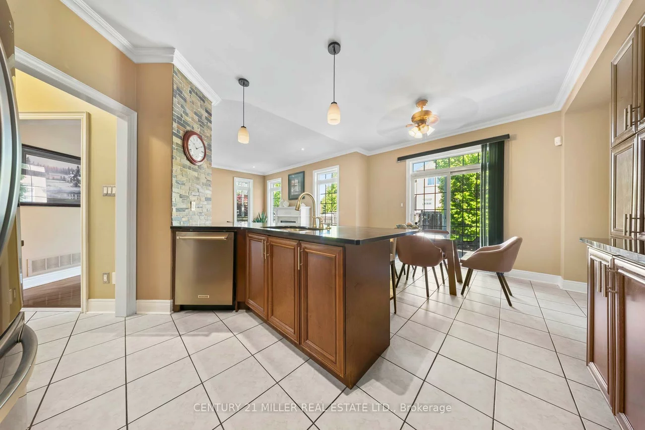 2211, Glencairn, 1019 - WM Westmount, Oakville