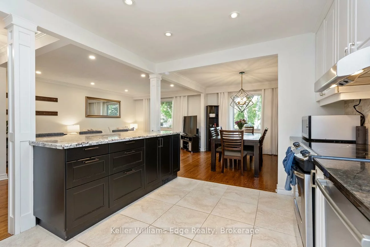 2213, Sunnyvale, 1001 - BR Bronte, Oakville