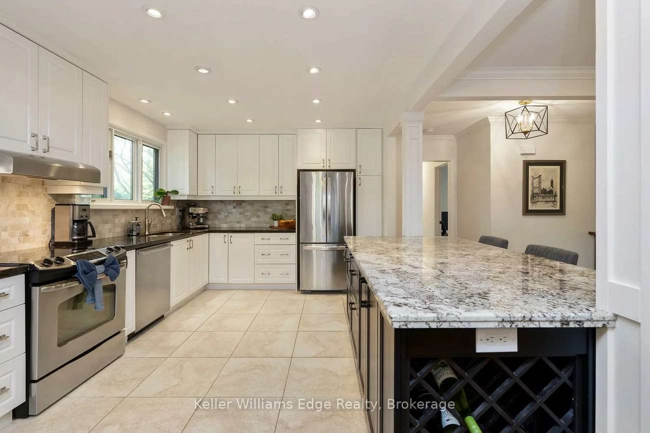 2213, Sunnyvale, 1001 - BR Bronte, Oakville