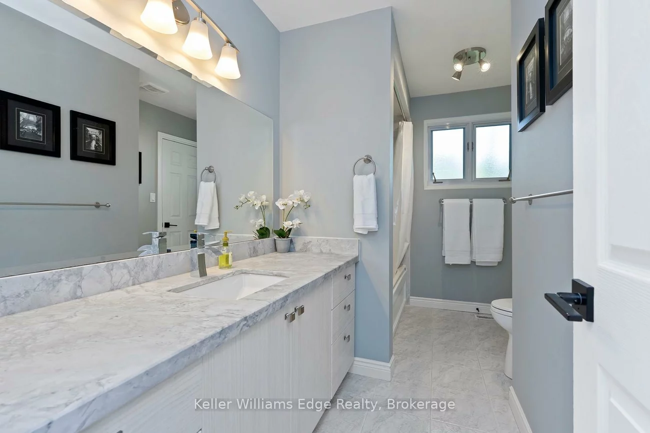 2213, Sunnyvale, 1001 - BR Bronte, Oakville