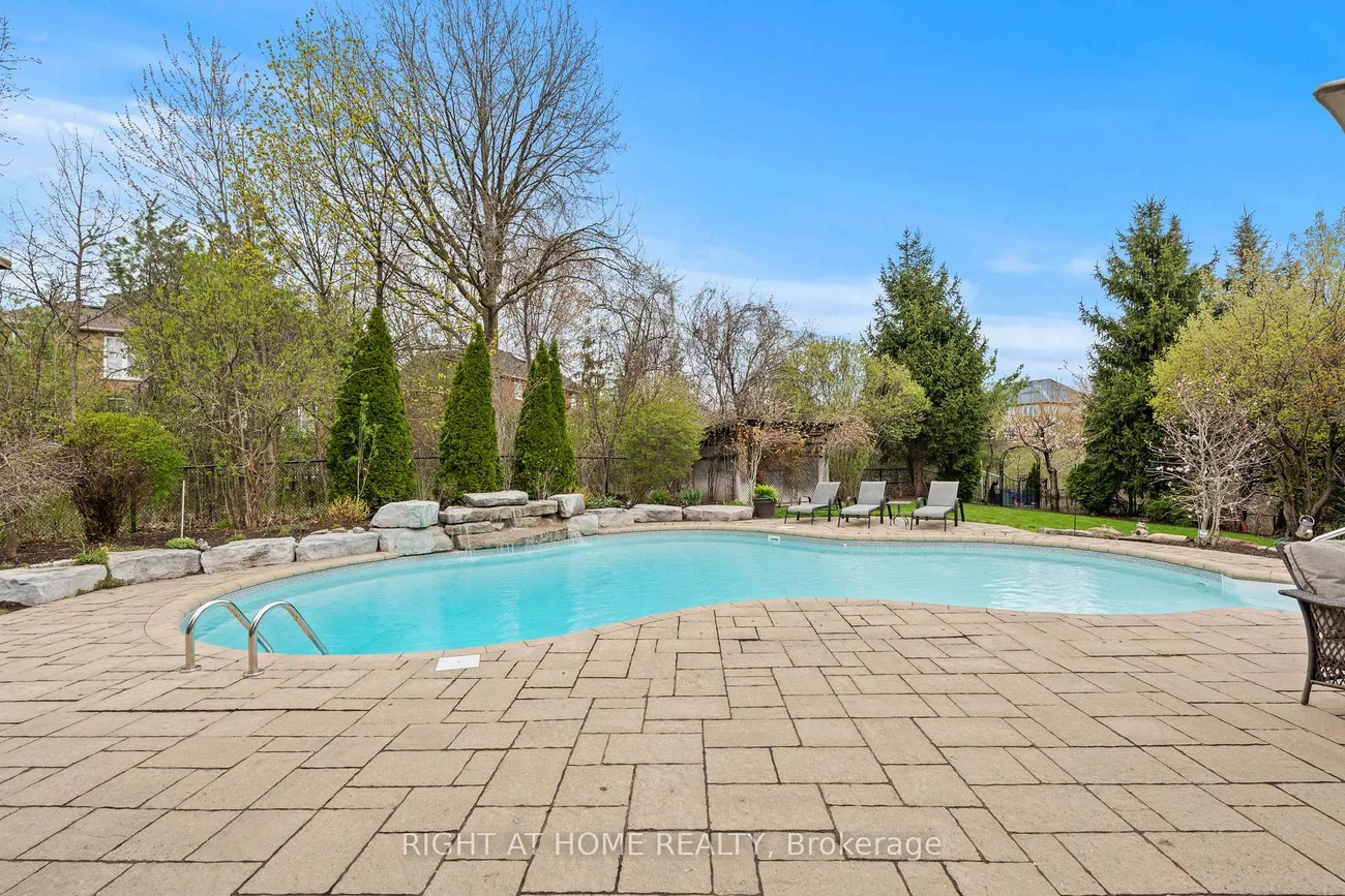 2275, Whitecliffe, 1019 - WM Westmount, Oakville