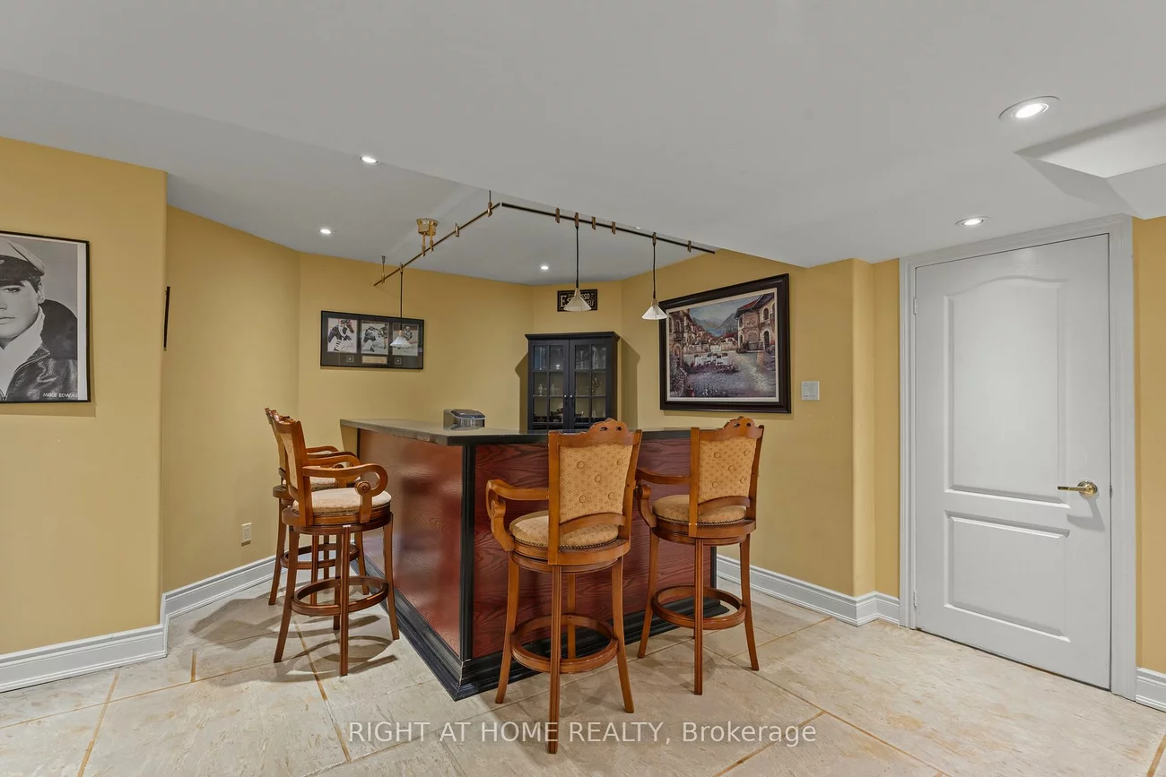 2275, Whitecliffe, 1019 - WM Westmount, Oakville