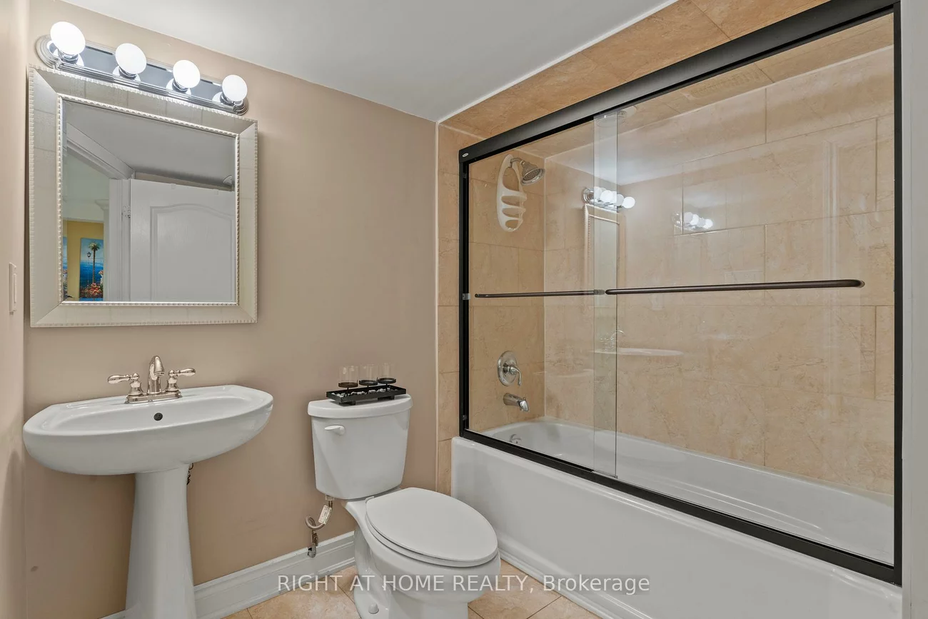 2275, Whitecliffe, 1019 - WM Westmount, Oakville
