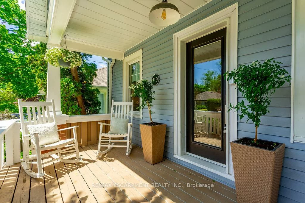 119, Westside, 1002 - CO Central, Oakville