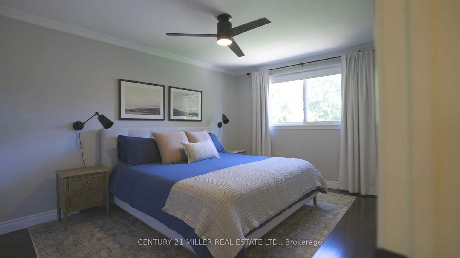 1259, Richards, 1003 - CP College Park, Oakville