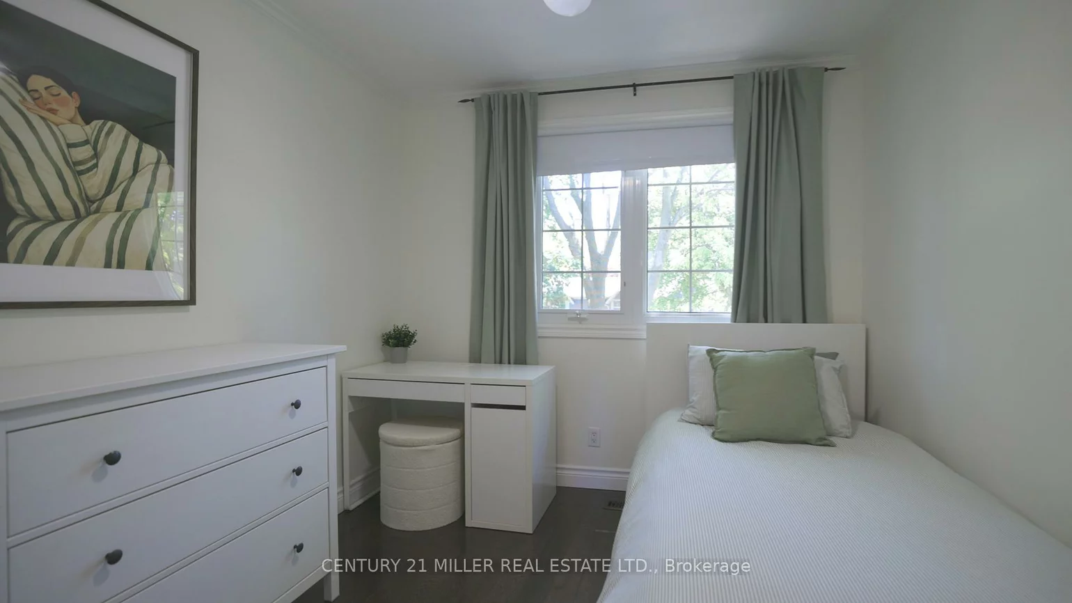 1259, Richards, 1003 - CP College Park, Oakville