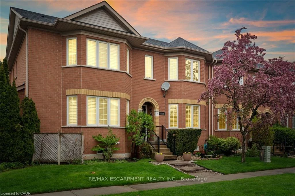 2130, Forest Gate, 1022 - WT West Oak Trails, Oakville