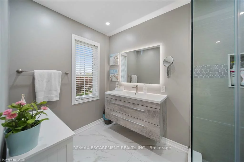 2130, Forest Gate, 1022 - WT West Oak Trails, Oakville
