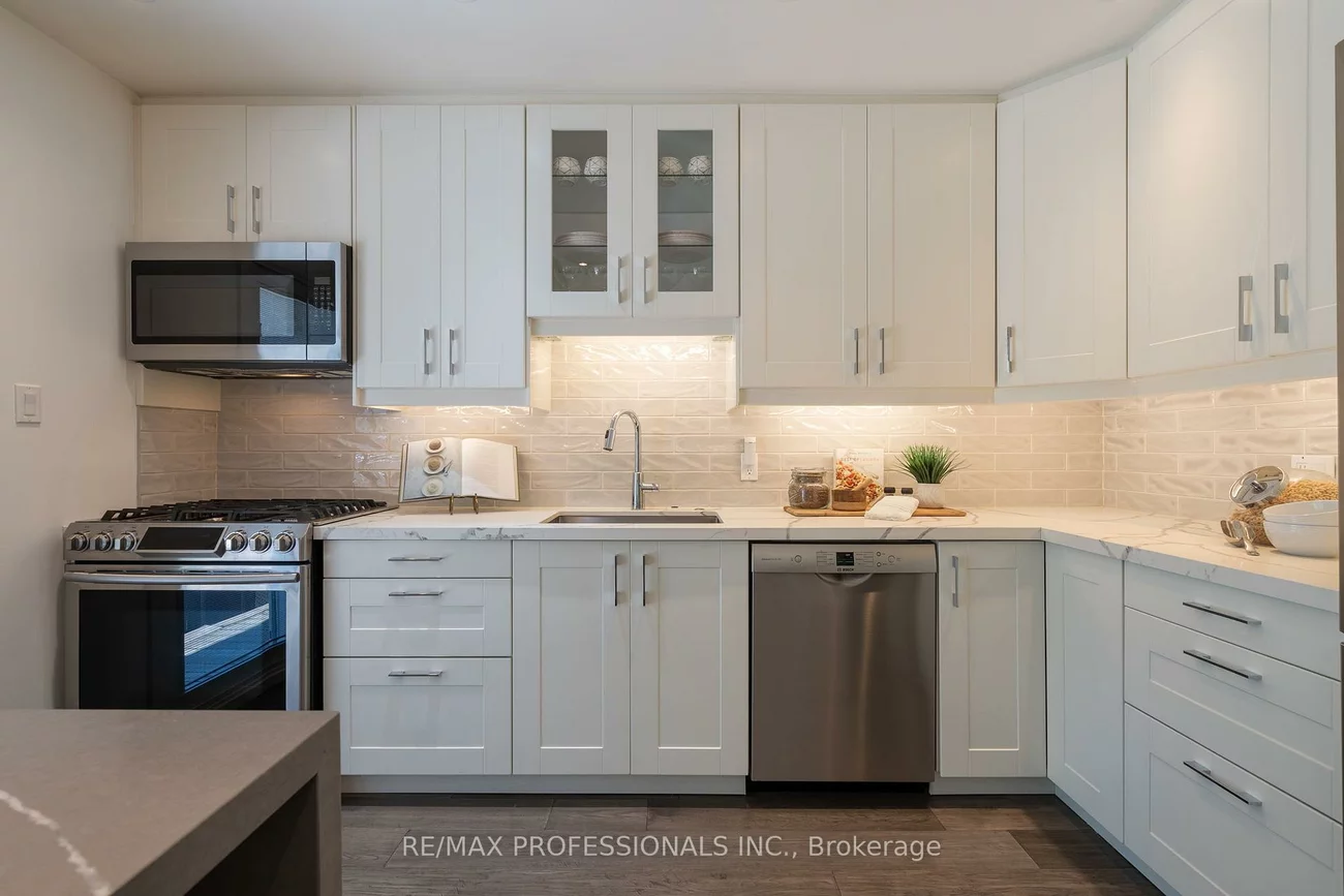 3125, Riverview, 1001 - BR Bronte, Oakville