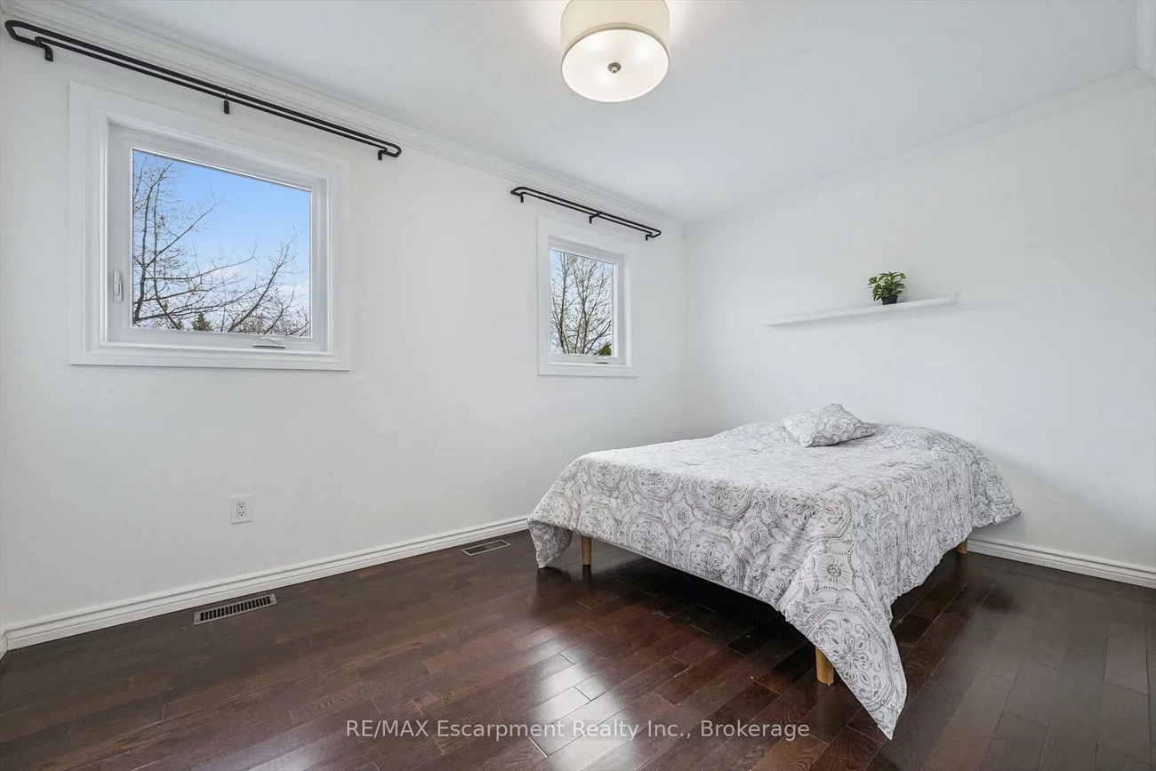 227, Martindale, 1003 - CP College Park, Oakville