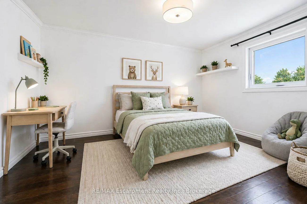 227, Martindale, 1003 - CP College Park, Oakville