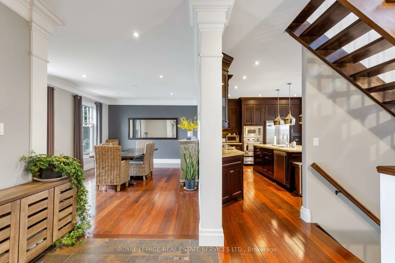 1387, Willowdown, 1017 - SW Southwest, Oakville