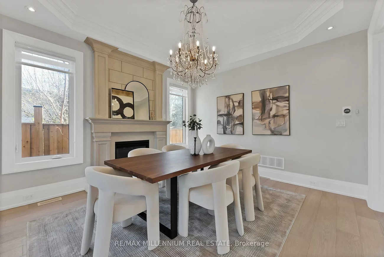 162, Oliver, 1003 - CP College Park, Oakville