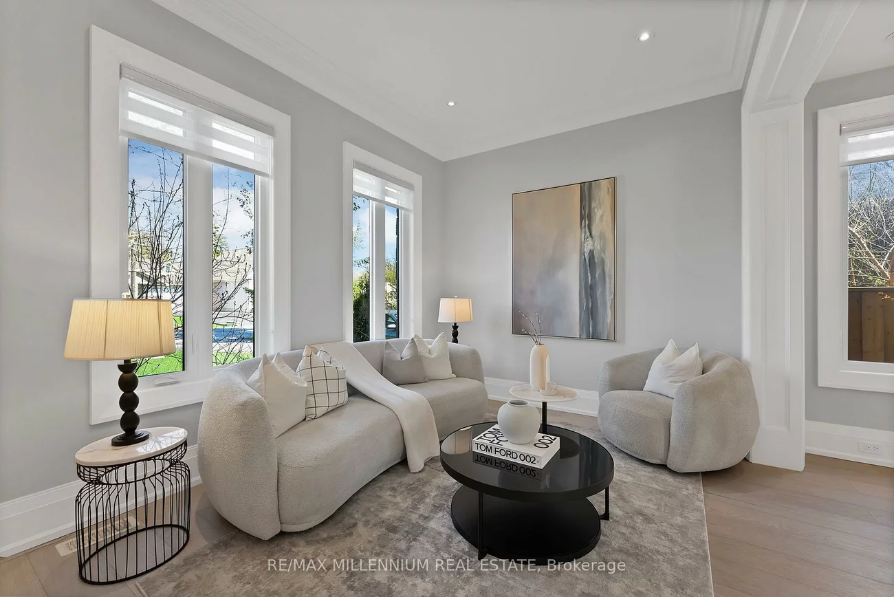 162, Oliver, 1003 - CP College Park, Oakville