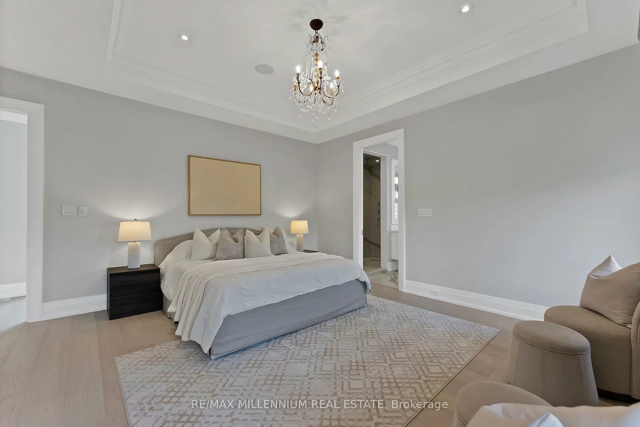 162, Oliver, 1003 - CP College Park, Oakville