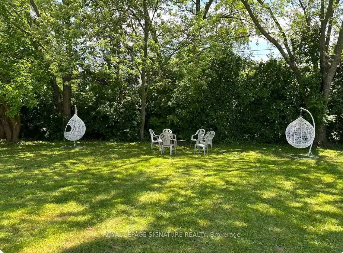 1350, Rebecca, 1017 - SW Southwest, Oakville