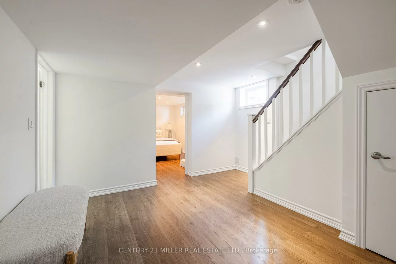 1171, Tisdale, 1020 - WO West, Oakville