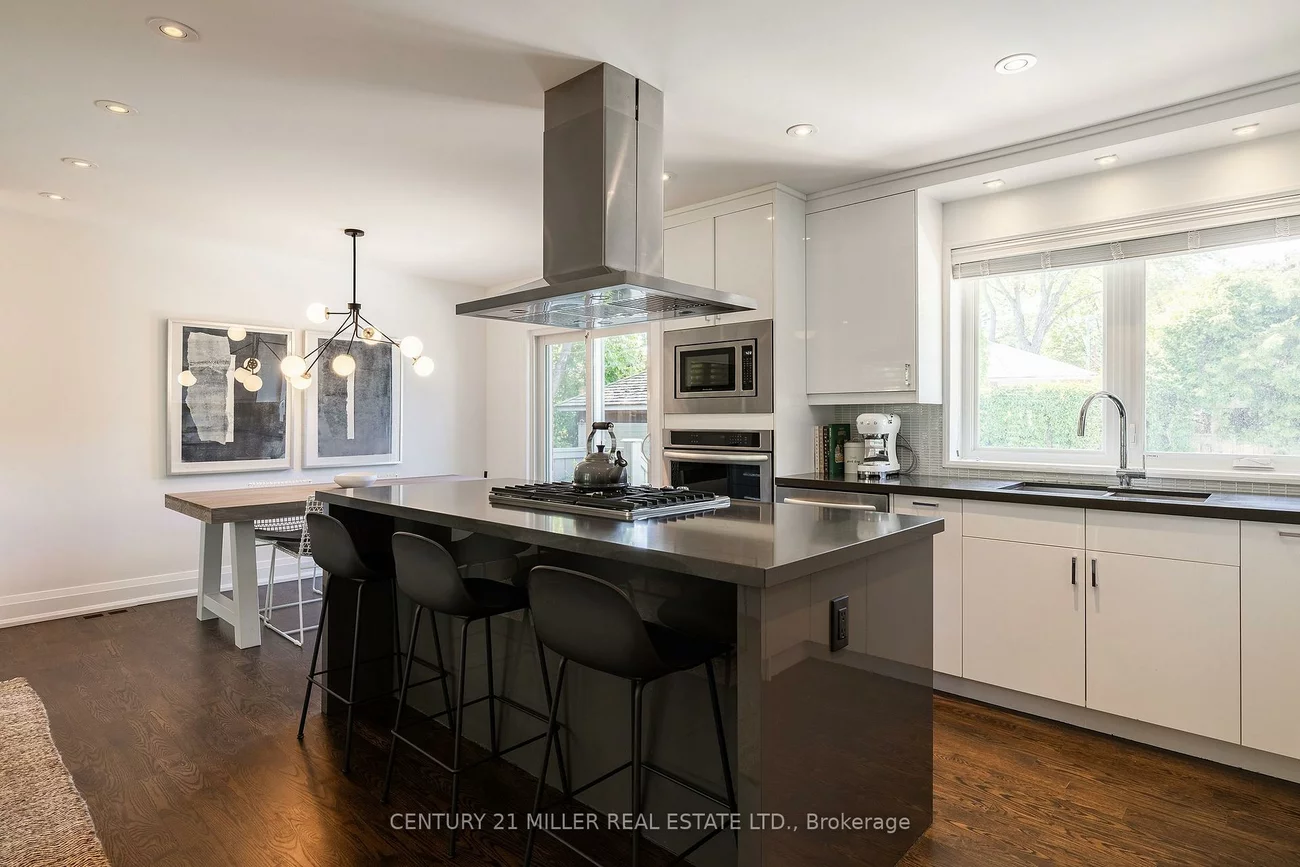 1171, Tisdale, 1020 - WO West, Oakville