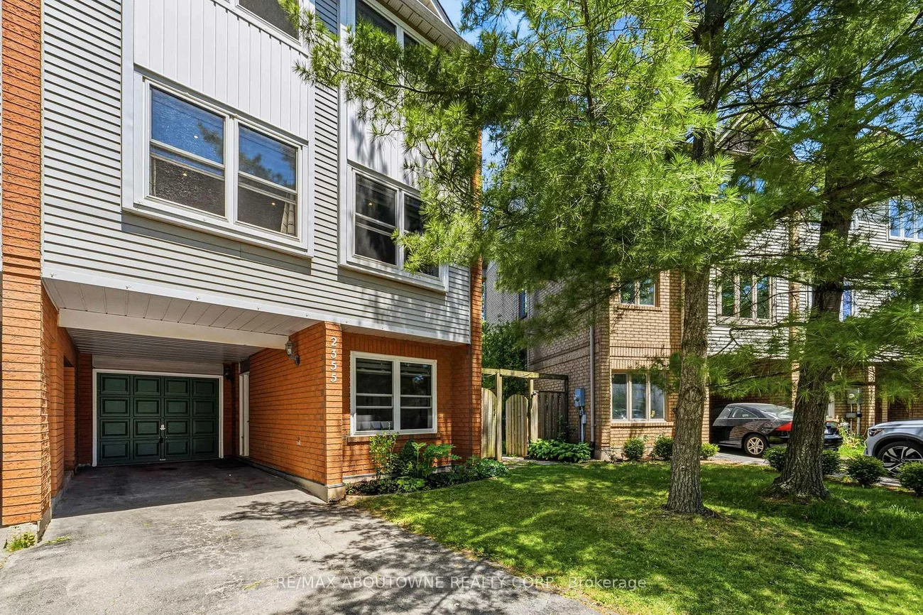 2355, Strawfield, 1015 - RO River Oaks, Oakville