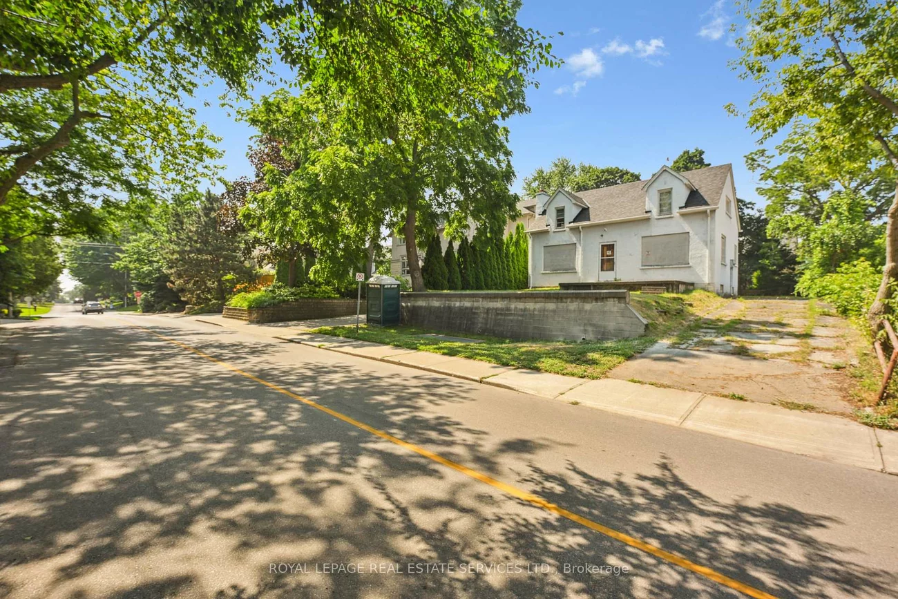 86, Kerr, 1002 - CO Central, Oakville