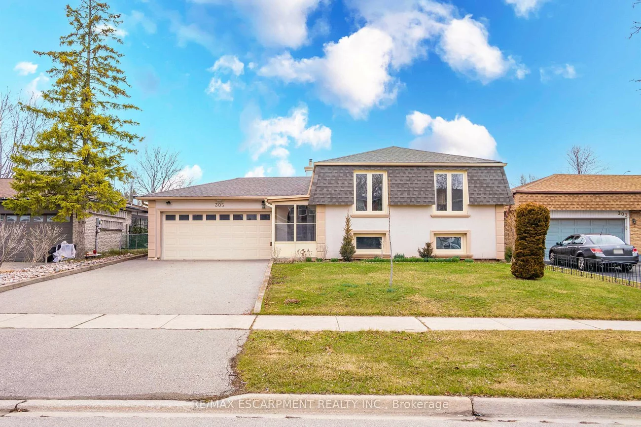 305, Pinegrove, 1020 - WO West, Oakville