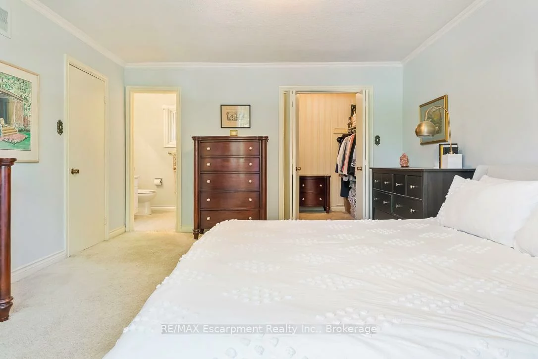 255, Spring Garden, 1017 - SW Southwest, Oakville