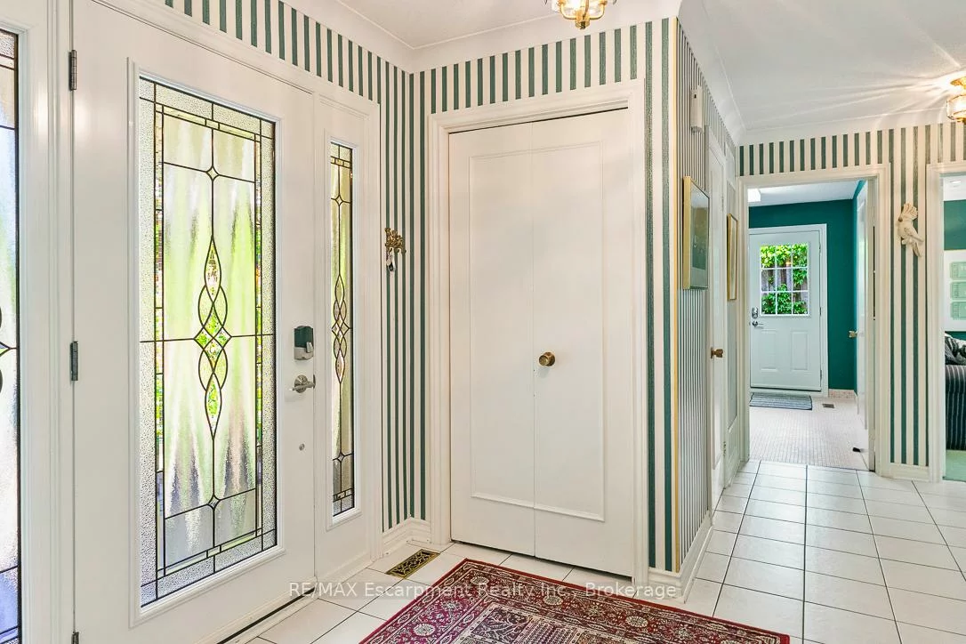 255, Spring Garden, 1017 - SW Southwest, Oakville