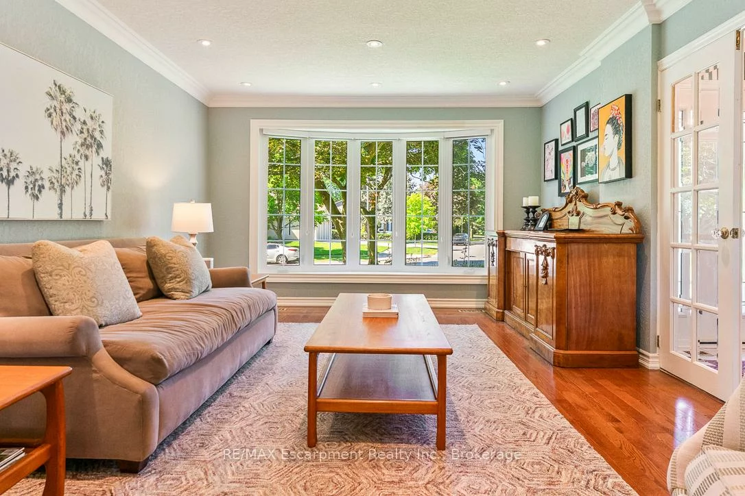 255, Spring Garden, 1017 - SW Southwest, Oakville