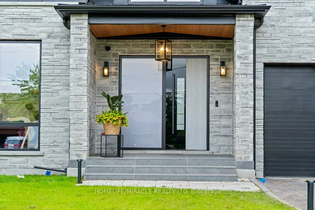 282, Maurice, 1002 - CO Central, Oakville