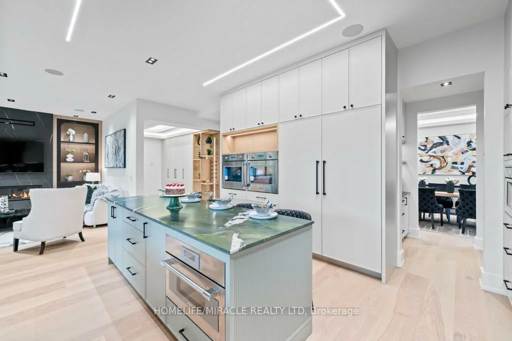 282, Maurice, 1002 - CO Central, Oakville