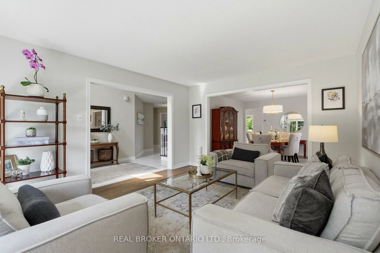 2205, Shaftesbury, 1009 - JC Joshua Creek, Oakville