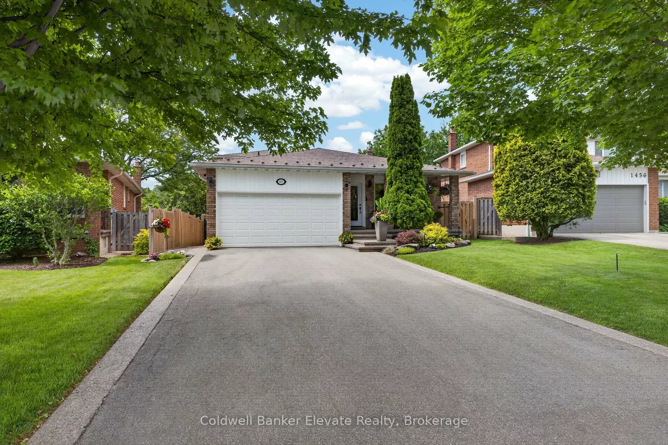 1432, Livingston, 1005 - FA Falgarwood, Oakville