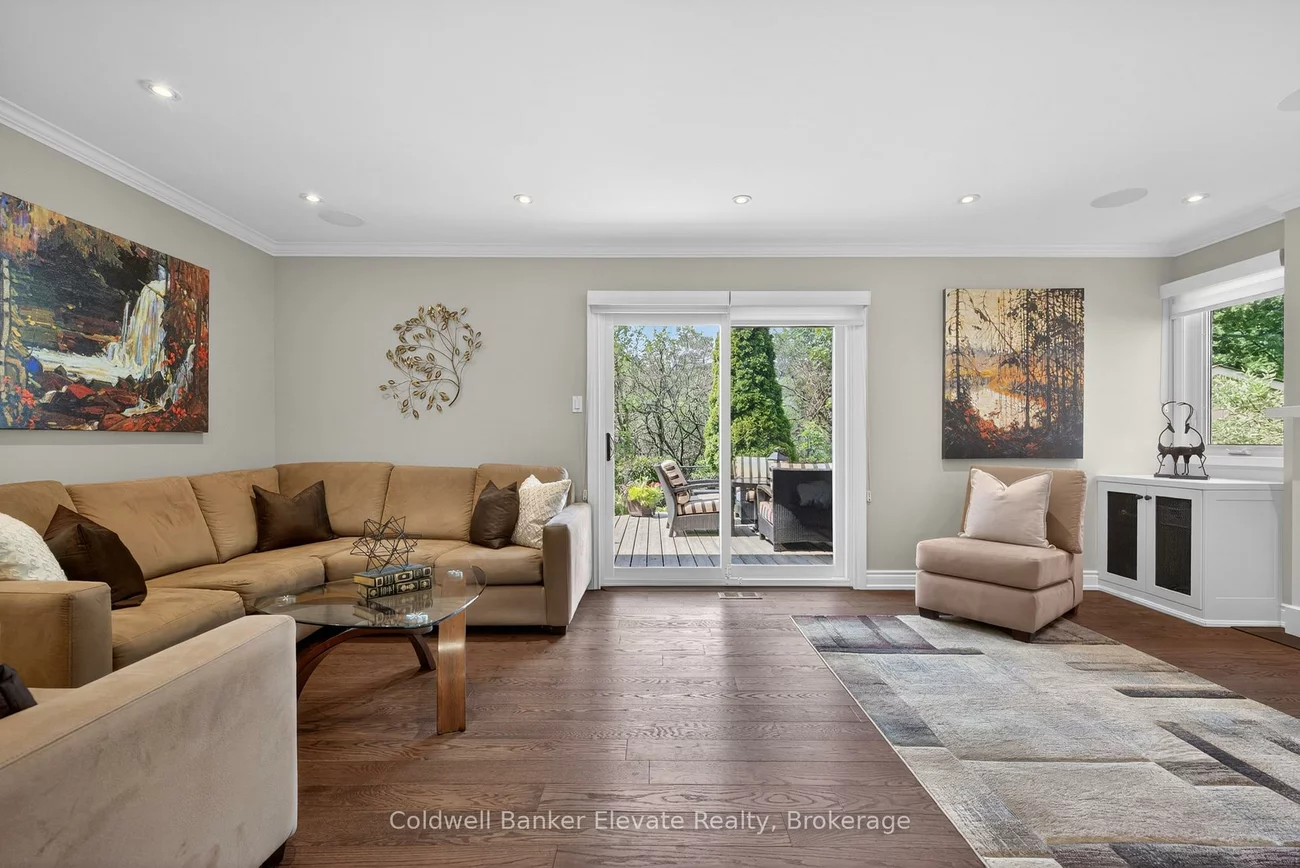 1432, Livingston, 1005 - FA Falgarwood, Oakville