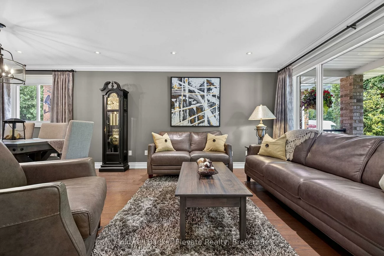 1432, Livingston, 1005 - FA Falgarwood, Oakville