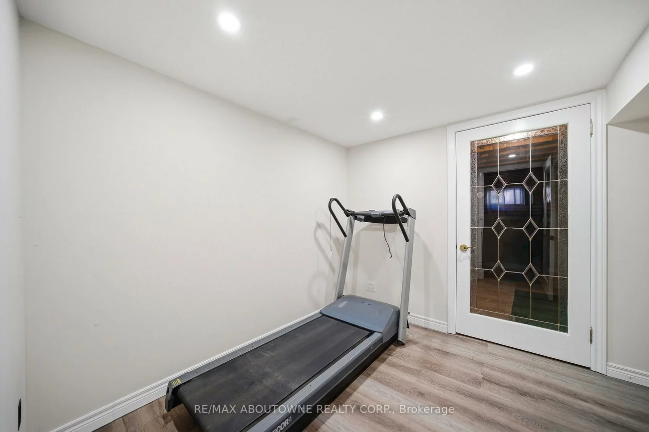 253, Maurice, 1002 - CO Central, Oakville