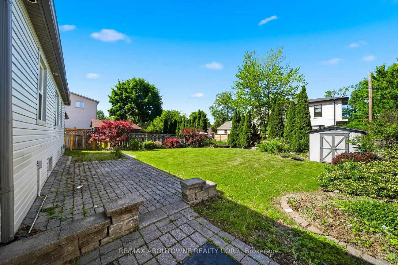 253, Maurice, 1002 - CO Central, Oakville