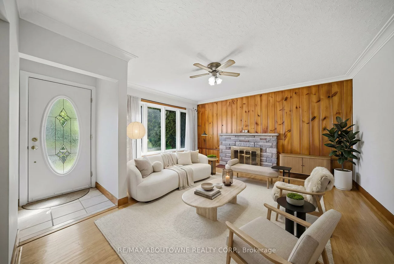 253, Maurice, 1002 - CO Central, Oakville
