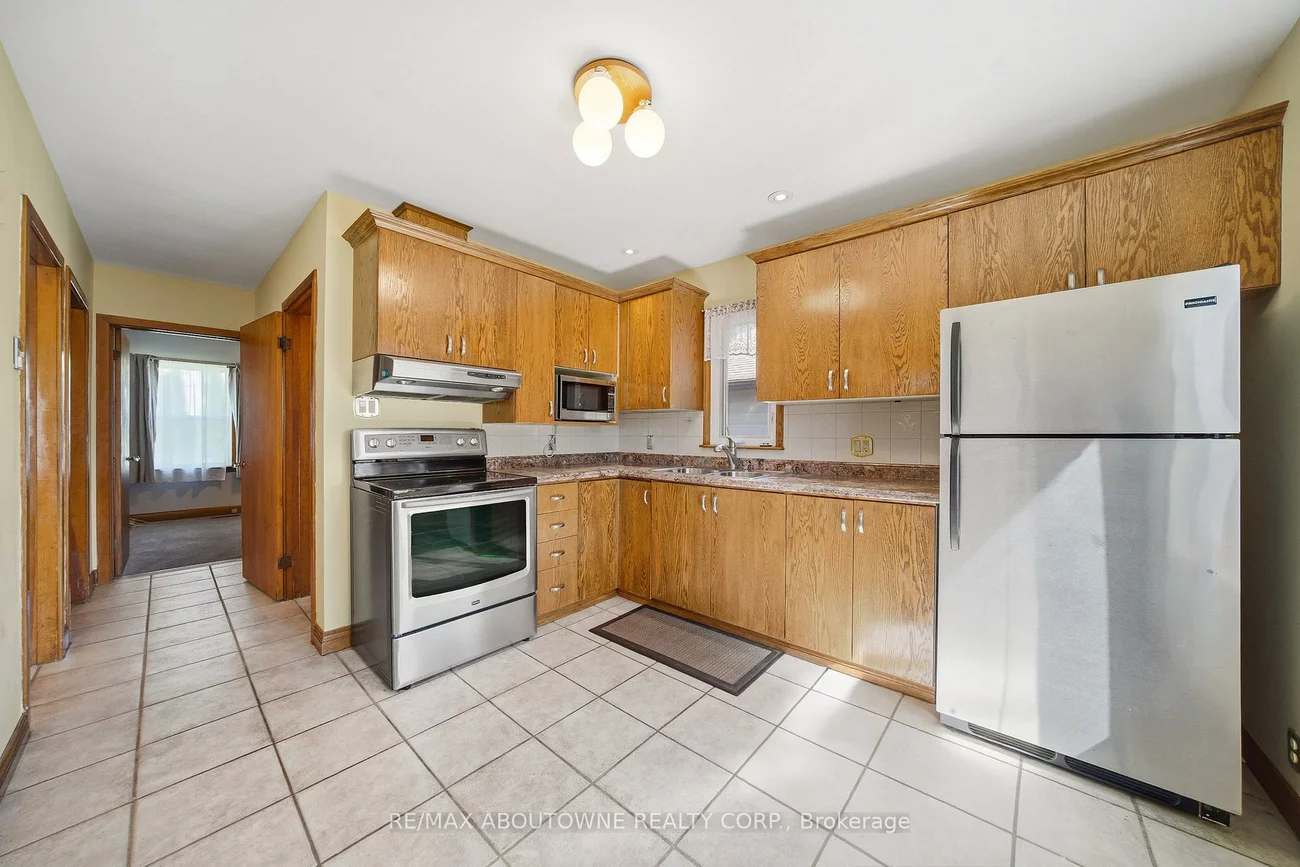 253, Maurice, 1002 - CO Central, Oakville