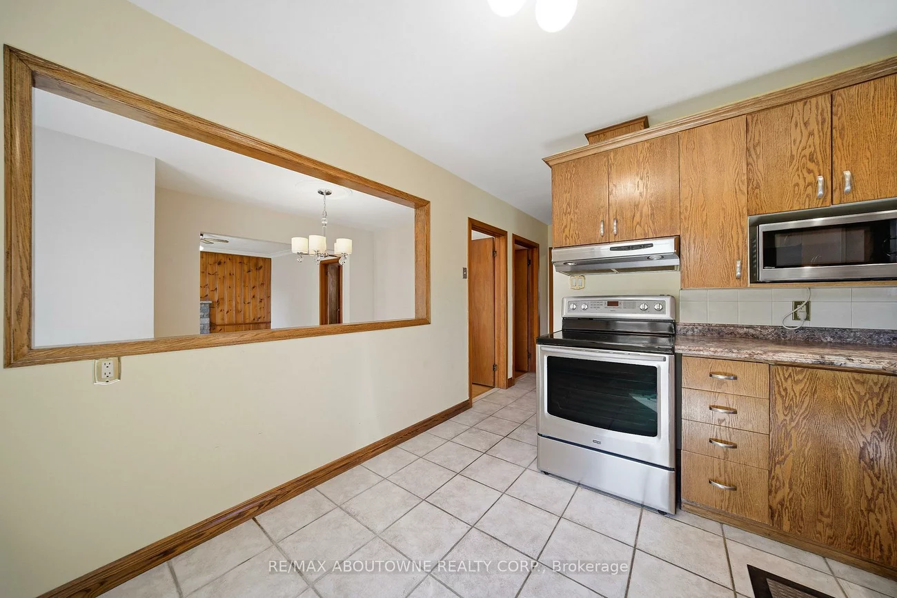 253, Maurice, 1002 - CO Central, Oakville