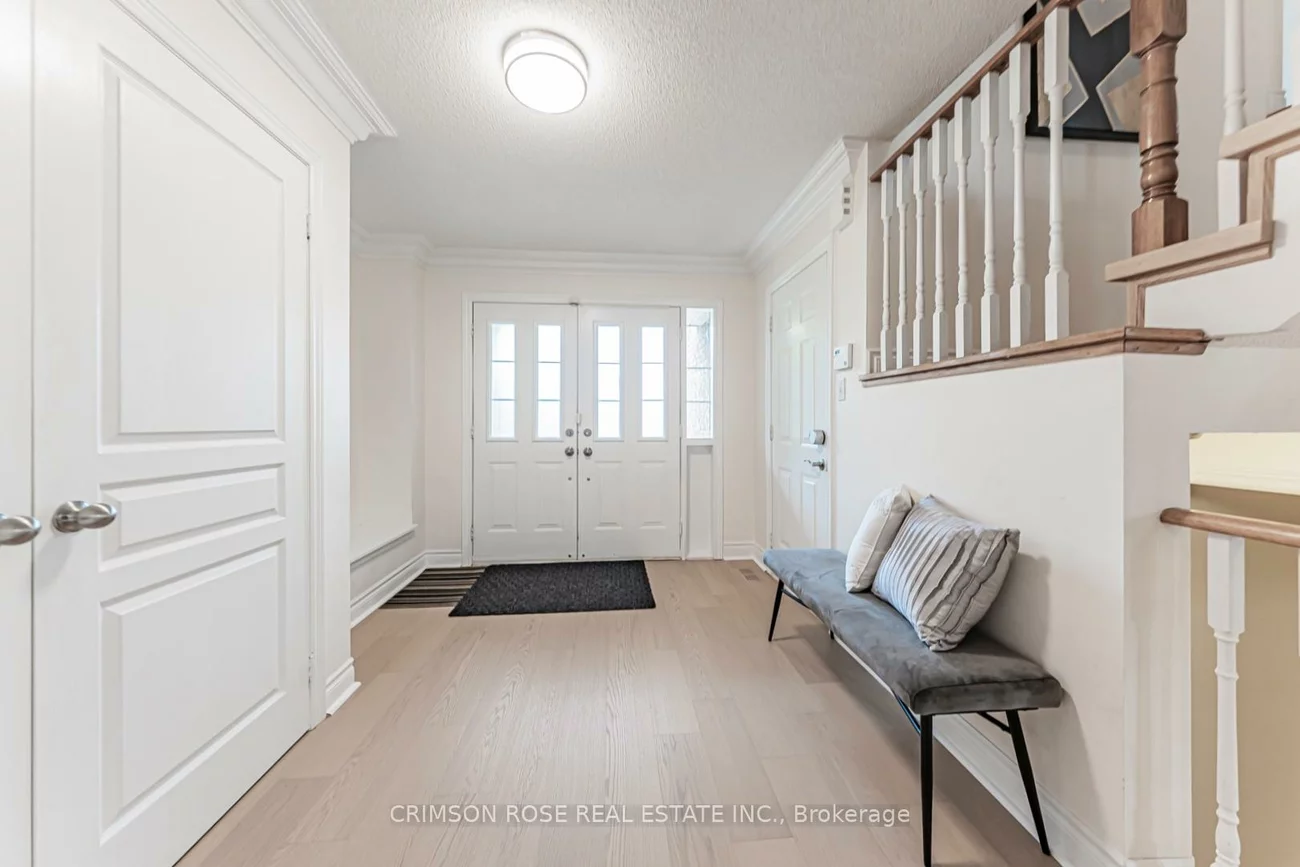 489, Ravineview, 1018 - WC Wedgewood Creek, Oakville