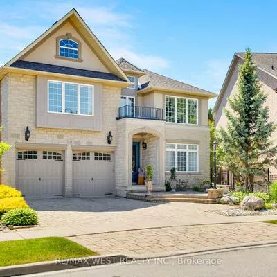 3338, Fox Run, 1001 - BR Bronte, Oakville