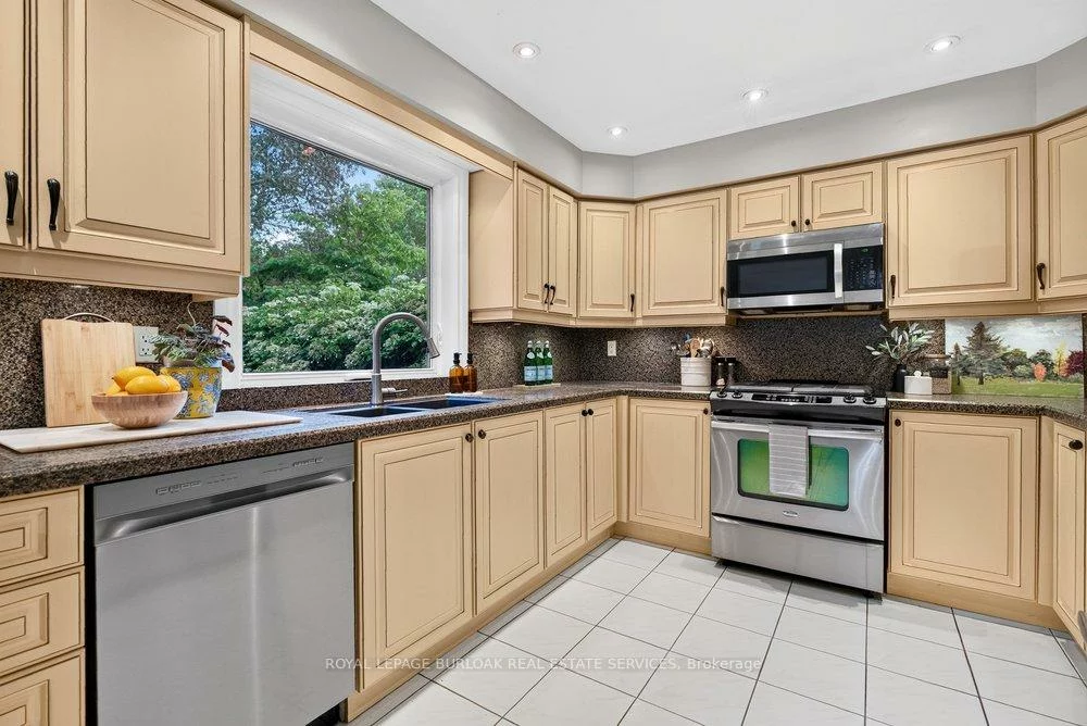 2255, Vista Oak, 1022 - WT West Oak Trails, Oakville