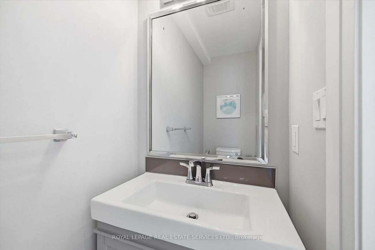 147, Speyside, 1001 - BR Bronte, Oakville