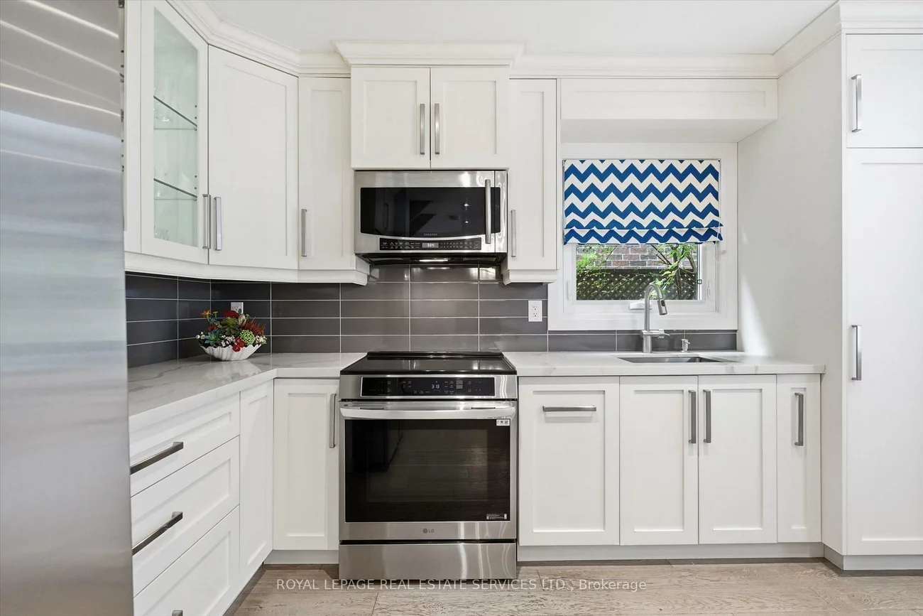 147, Speyside, 1001 - BR Bronte, Oakville