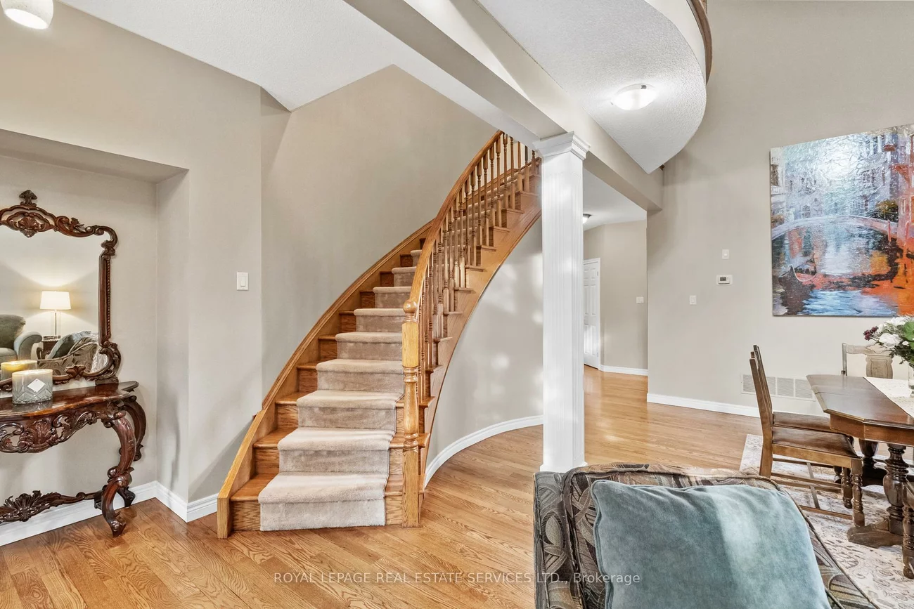 2045, Rosemount, 1019 - WM Westmount, Oakville
